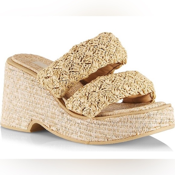 FARM Rio Shoes - NWOT Farm Rio Puffy Crotchet Platform Sandals